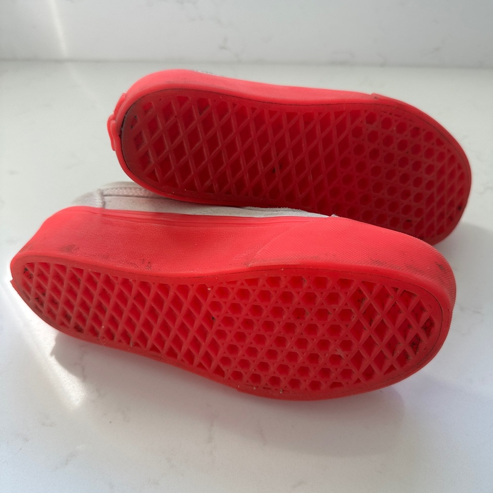 VANS Suede Platform Sneakers - Picture 5 of 5